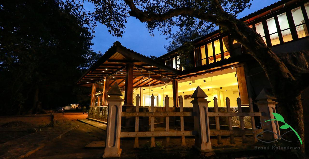 Grand Kalundawa - Dambulla'S Hidden Secret Hotel Eksteriør billede