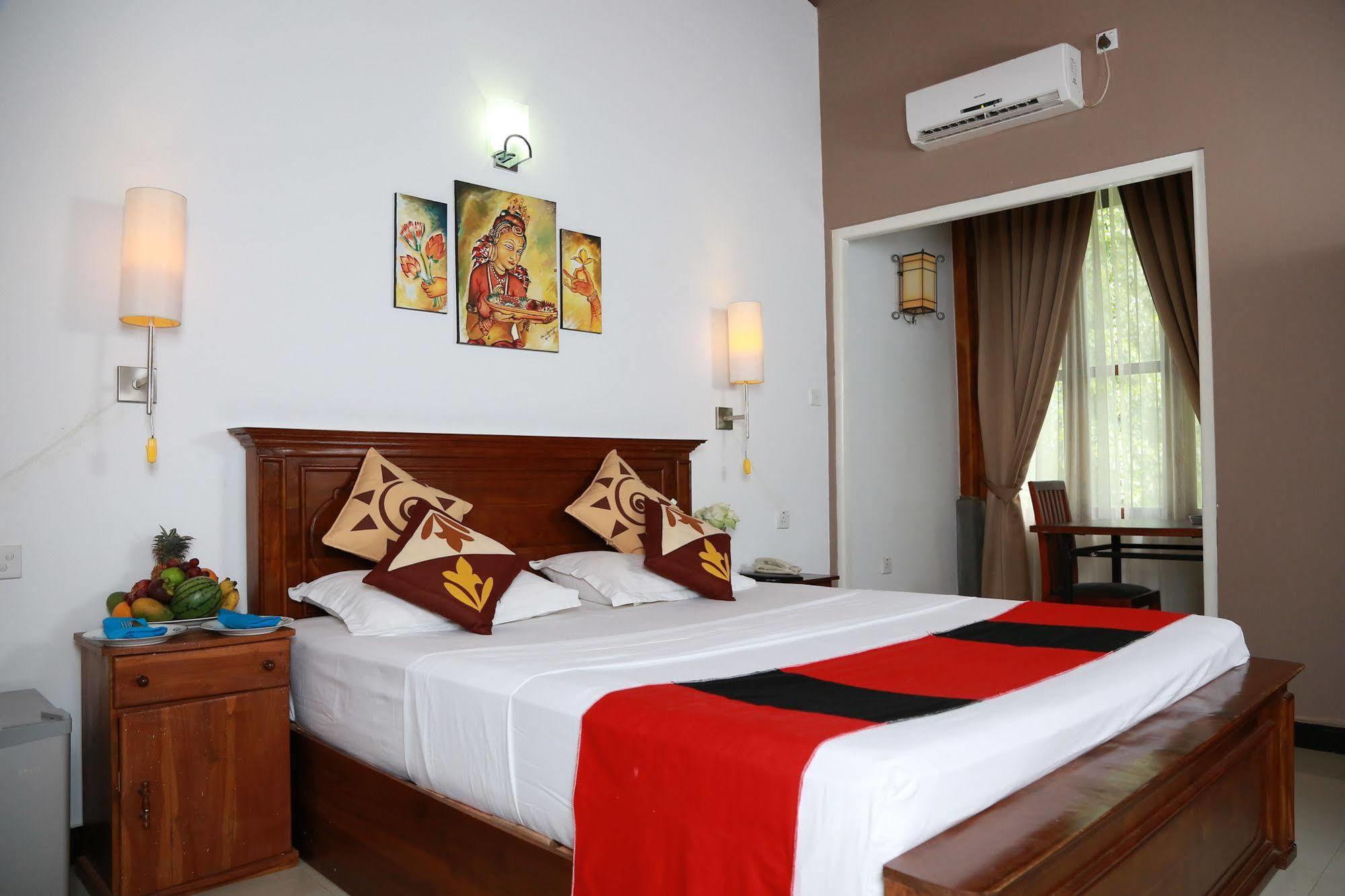 Grand Kalundawa - Dambulla'S Hidden Secret Hotel Eksteriør billede