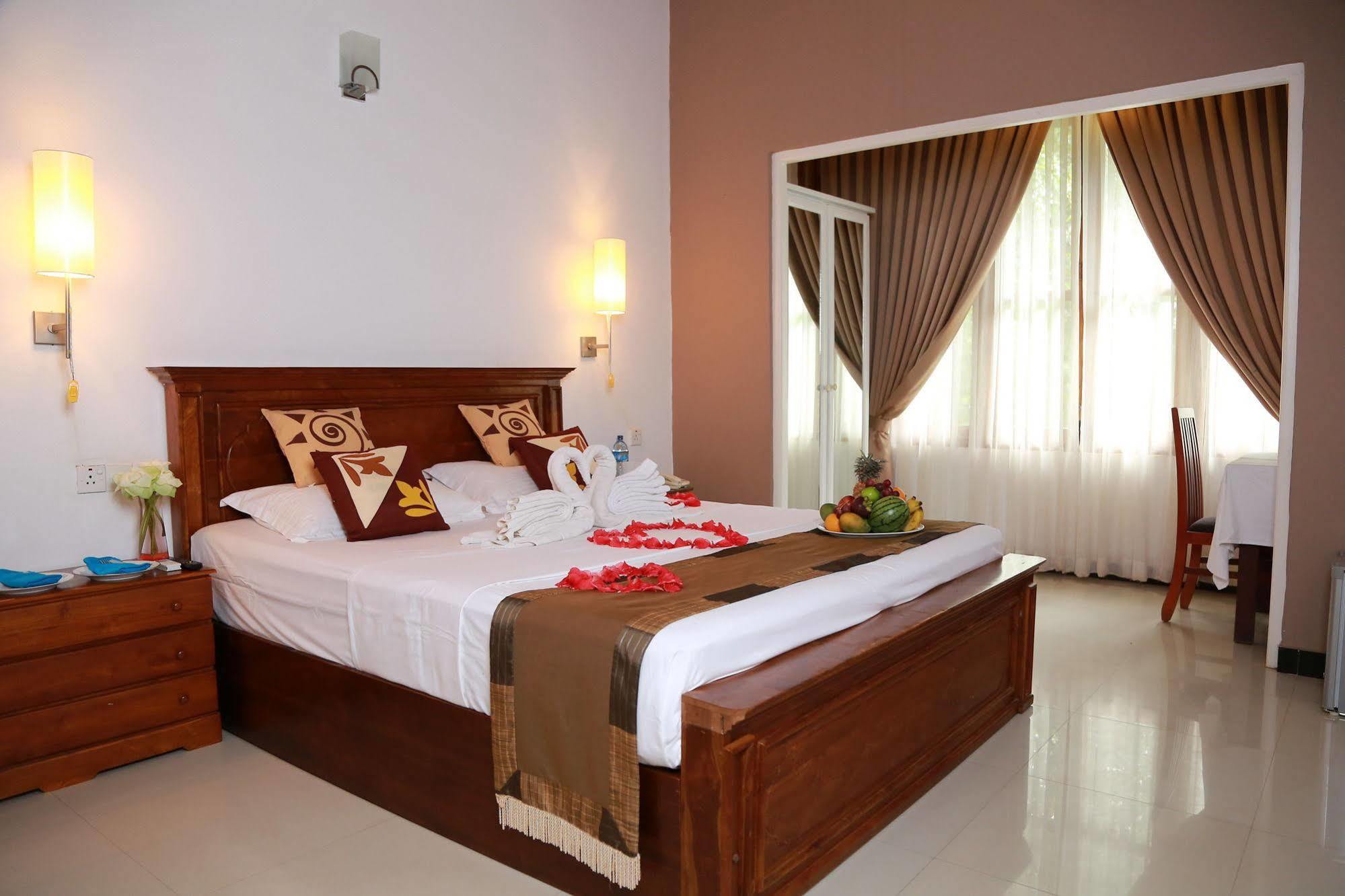 Grand Kalundawa - Dambulla'S Hidden Secret Hotel Eksteriør billede
