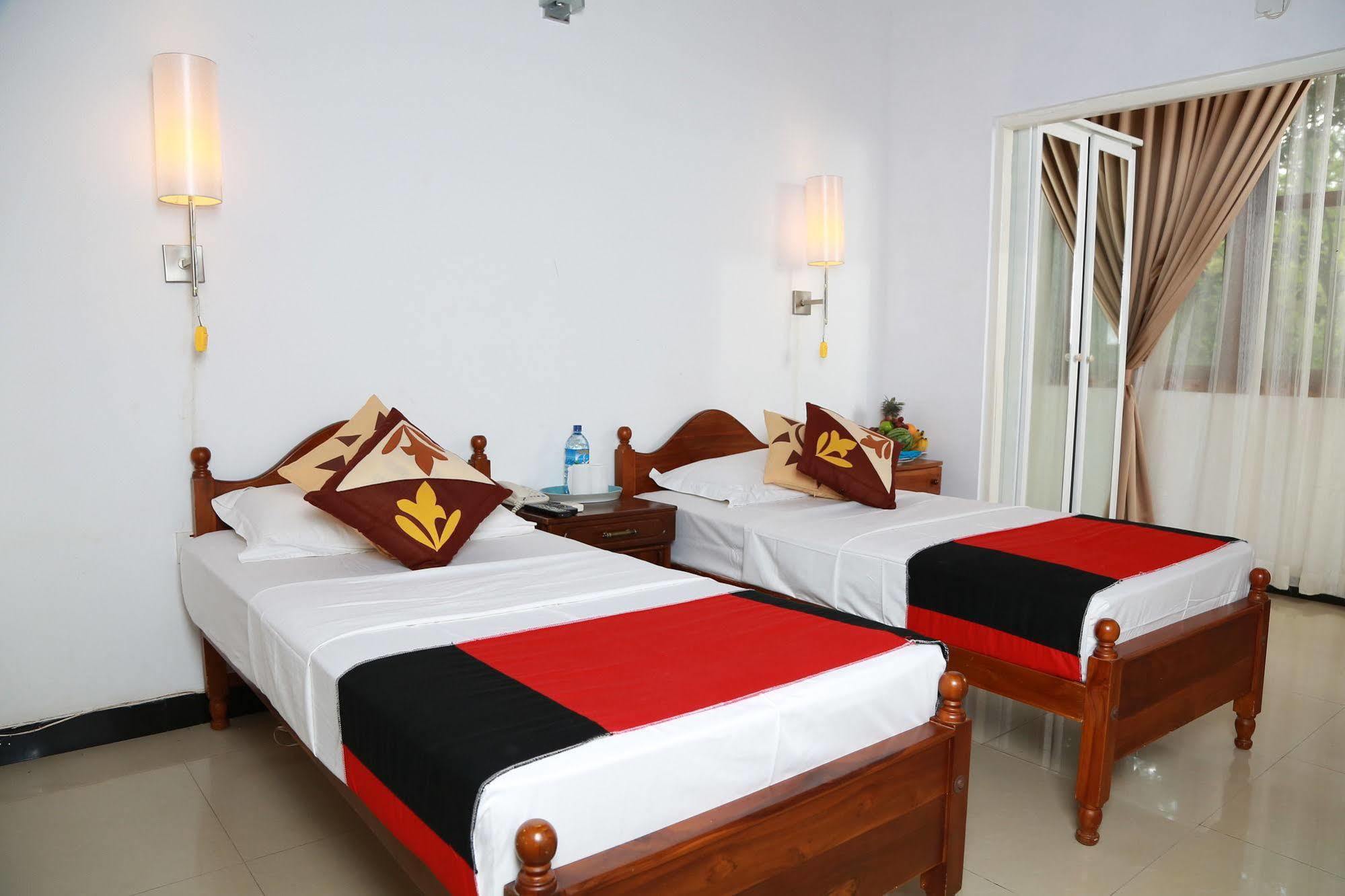 Grand Kalundawa - Dambulla'S Hidden Secret Hotel Eksteriør billede